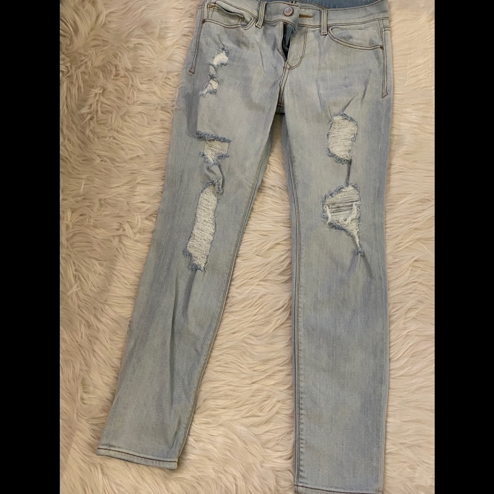 Express distressed jeans. Super skinny size 6s